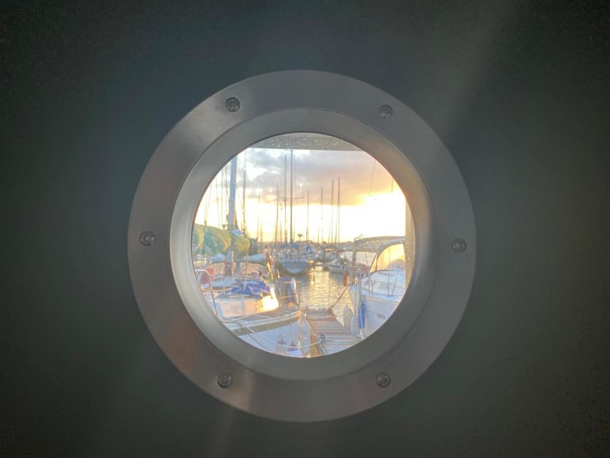 Houseboat Cadiz El Puerto - Casa Flotante 호텔 엘푸에르토데산타마리아 외부 사진